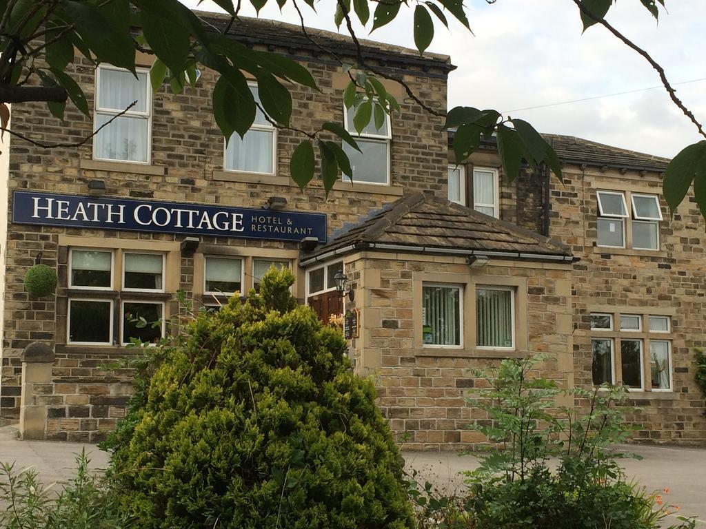 Heath Cottage Hotel Dewsbury Exterior foto